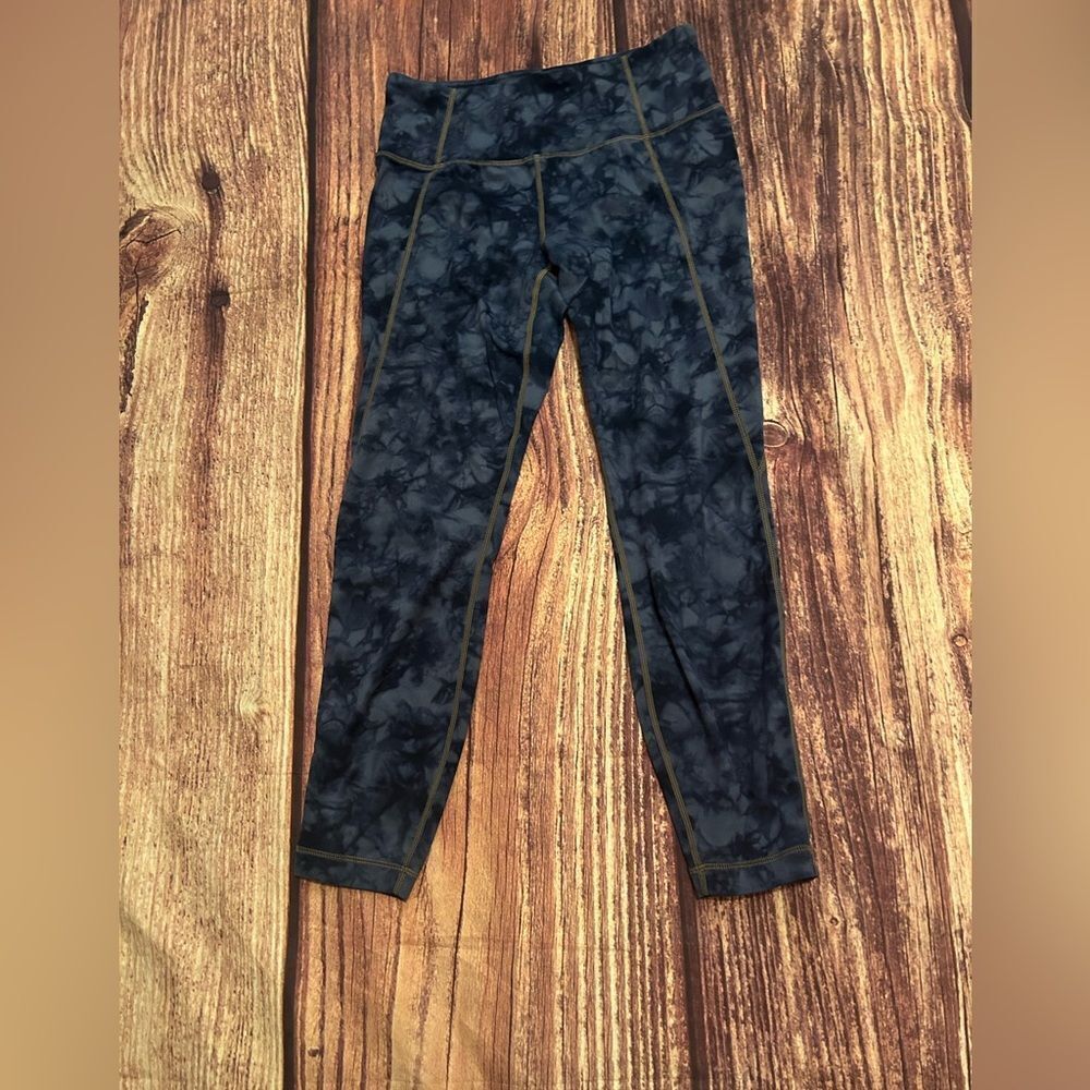Women’s Athleta Tie Dye Navy Leggings Size Small
